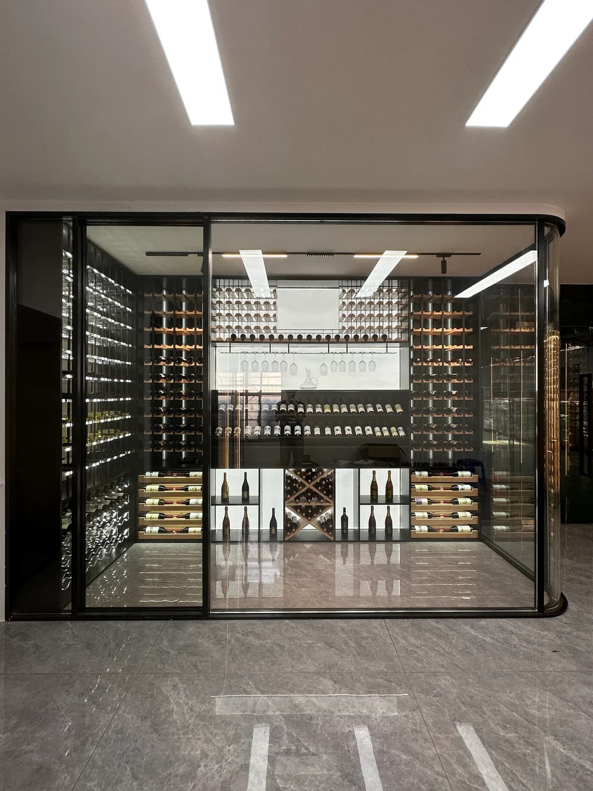 Zhongshan L-Shaped Walk-In Cellar gallery 2