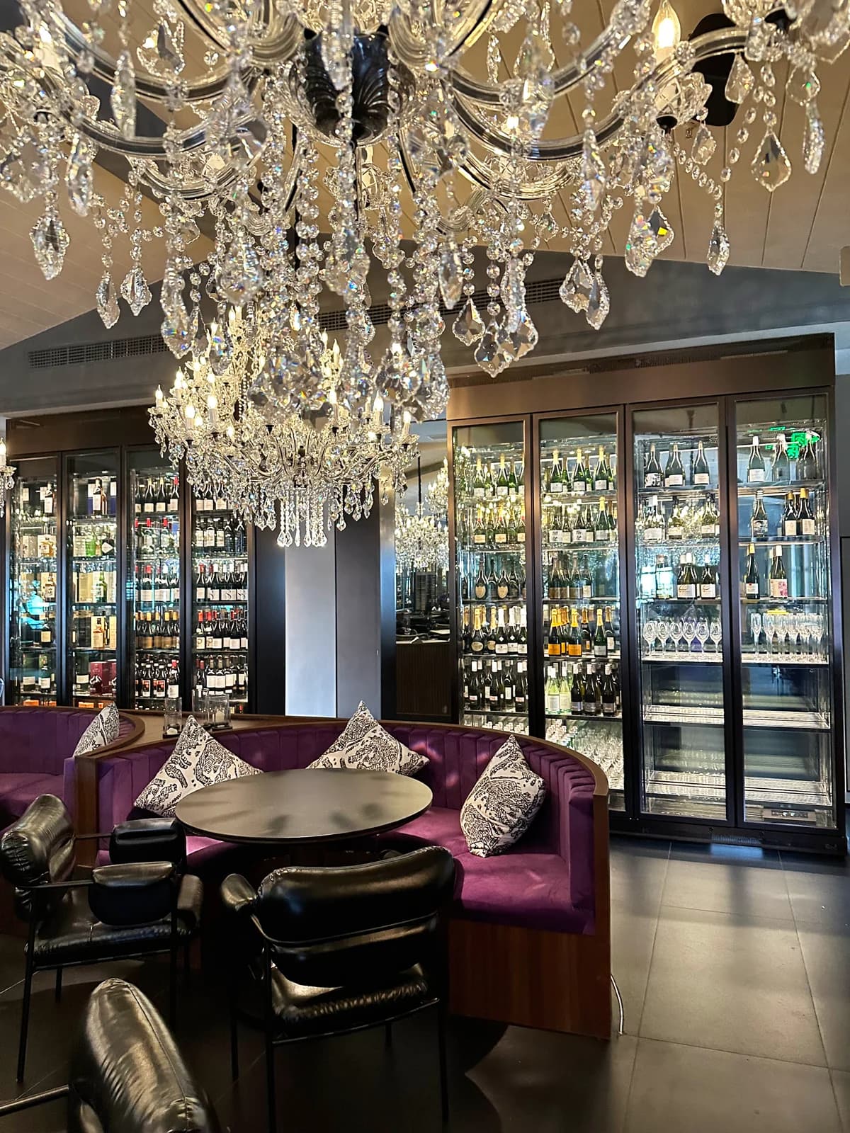 Hangzhou Guitangdong Restaurant Wine Wall